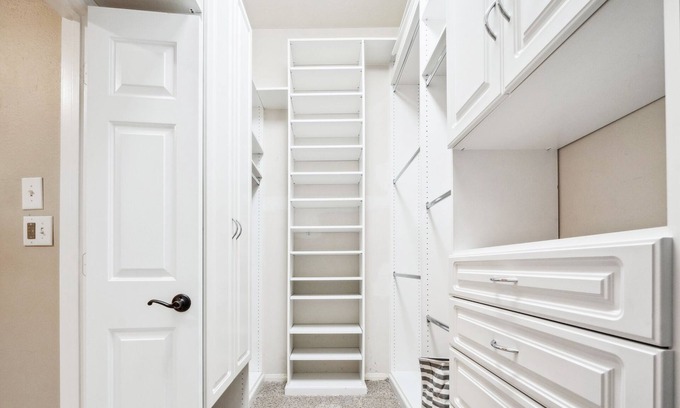 Spring House | Luxury HOUSE 4 BEDROOM & 3 Bath