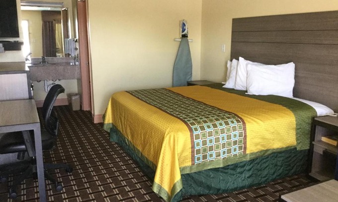 Lackland Terrace Hotel | Luxury Inn and Suites Seaworld