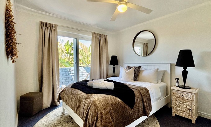 Scarborough Apartment | Luxury Lagoon Ocean Escape - 2BR +Sofabed Sleep 6!