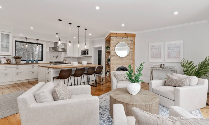 Oro-Medonte House | Luxury Lake on House Shanty Bay