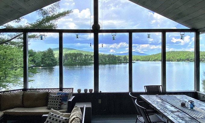 Madison House | Luxury Lakefront Retreat Stunning Views, Fall Foliage, Minutes from North Conway