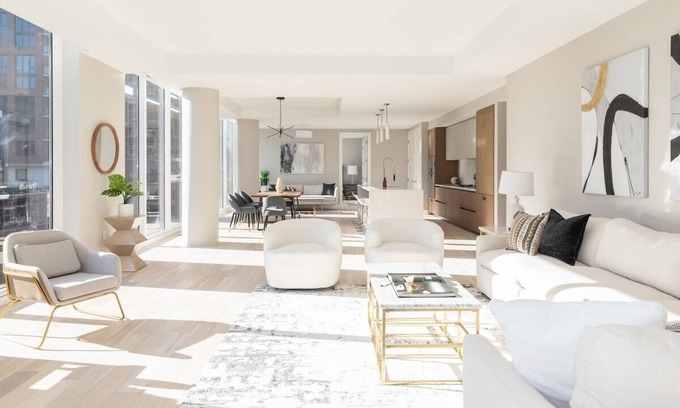 Near North Side Apartment | Luxury Loft Collection COMBO 01/03 | Terrace