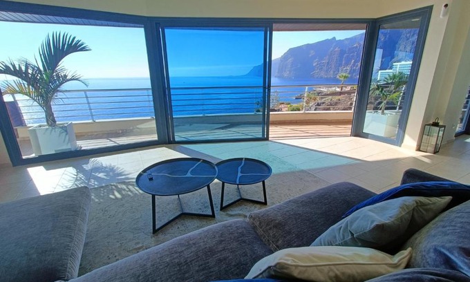 Puerto de Santiago Apartment | Luxury Los Gigantes Apartment