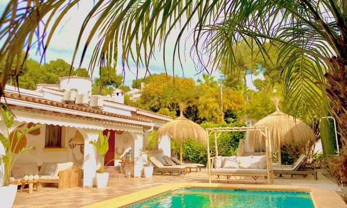 Moraira Villa | Luxury Lounge Villa Moraira close to beach & village with swimmingpool & jacuzzi