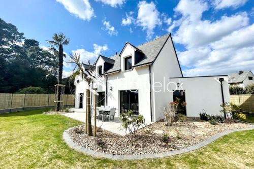 Larmor-Baden House | Luxury Maison d'Architecte neuve de standing