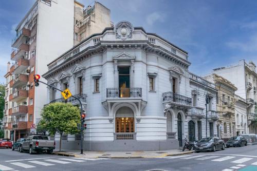 Recoleta Villa | Luxury mansion in Recoleta - Jacuzzi - Sauna - 40 people