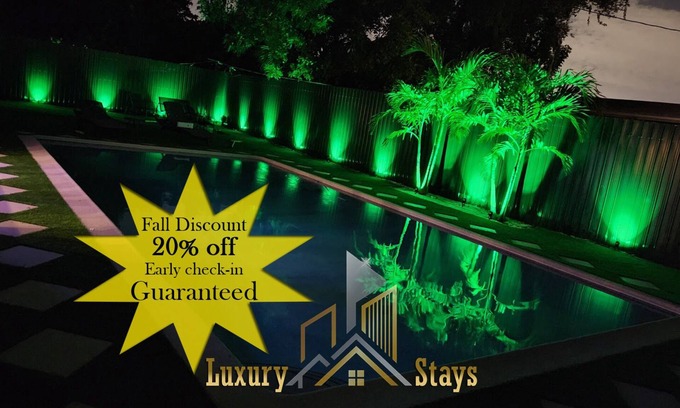 Ives Estates Villa | Luxury Miami Villa/Near 2 Beaches/9Bds/Heated POOL/BBQ/Firepit/Games/Minigolf