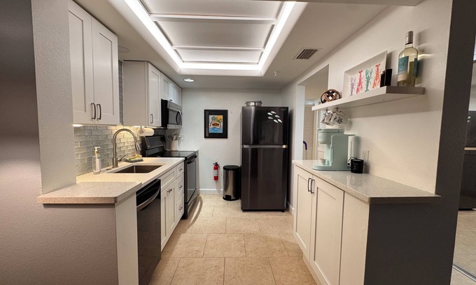 Madeira Beach Condo | Luxury Oceanfront Studio on Madeira Beach