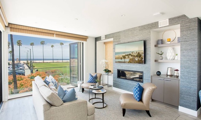 Balboa Peninsula House | Luxury Oceanfront Living-Steps to the Beach-Unbelievable Sunsets