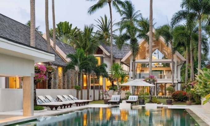 Lipa Noi Villa | Luxury On The Beach-Koh Samui- VIP-Chef-Staff-Pool-Jet Skis- Catamaran -Vespas