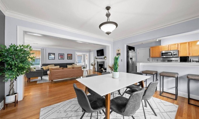Kansas City House | Luxury on the Plaza and Loose Park