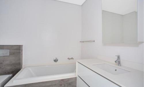 Greater Johannesburg Metropolitan Area Apartment | Luxury palace of Life