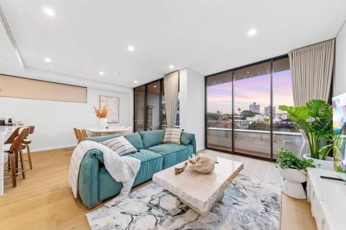 Neutral Bay Apartment | Luxury Penthouse 3 Bedrooms in Neutral Bay
