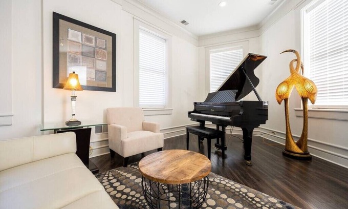 Downtown Indianapolis House | Luxury Penthouse with Steam Room, Elevator
