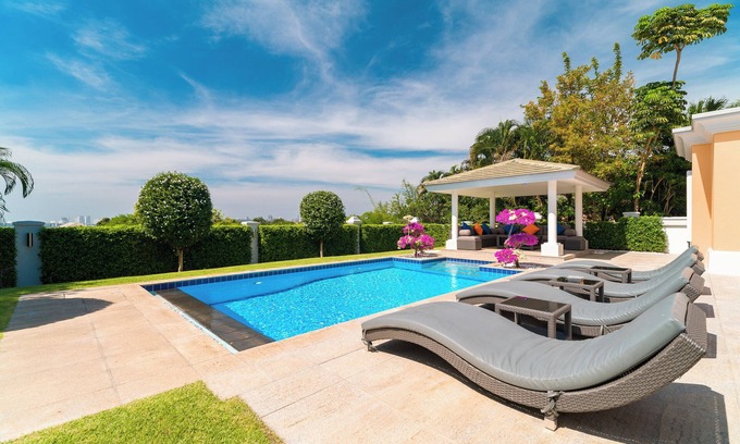 Nong Prue Villa | Luxury Pool Villa 604/4BR/10 Persons/BBQ