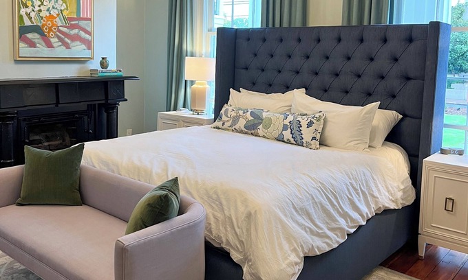 Athens Hotel | Luxury Private Suite in Boutique Historic Inn The Athenian- Downtown Location