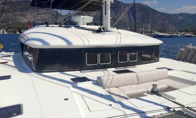 Palm Cay Boat Rental | Luxury Private Yacht Charter Nassau - All Inclusive