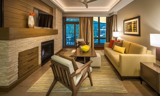Truckee Villa | Luxury Resort 2Bedroom-A Northstar Lodge ski in/out 2023-24