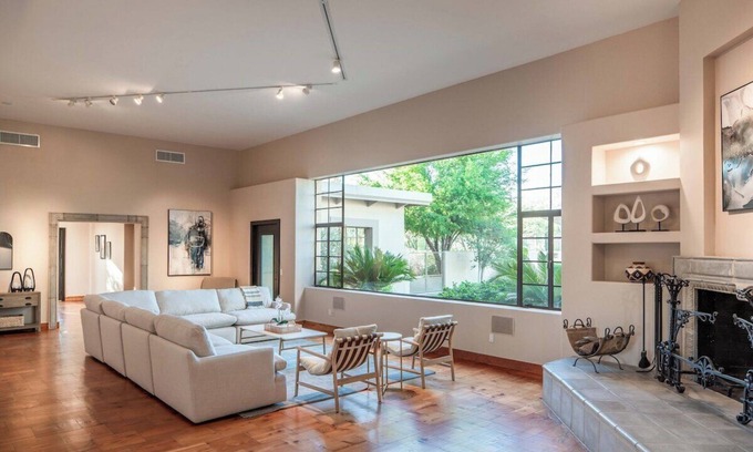 Catalina Foothills Estates House | Luxury/Resort Style "Joesler" Catalina Foothills