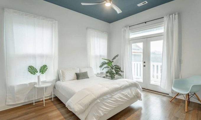 Chattanooga House | Luxury Reunion House Steps Away from Downtown