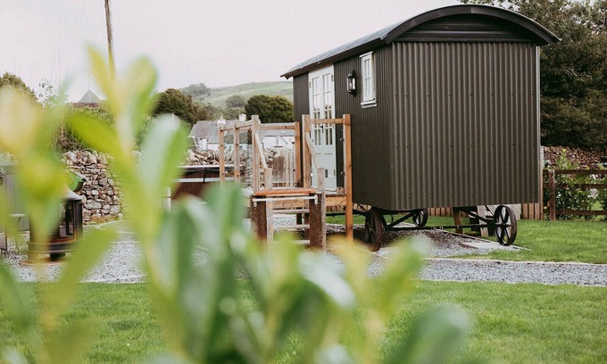 Torver Apartment | Luxury Shepherds Hut