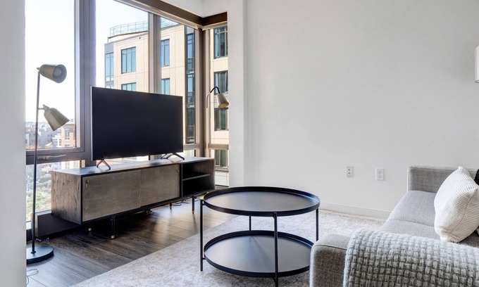 South of Washington Apartment | Luxury South End 1BR w. W/D and Gym, by Blueground