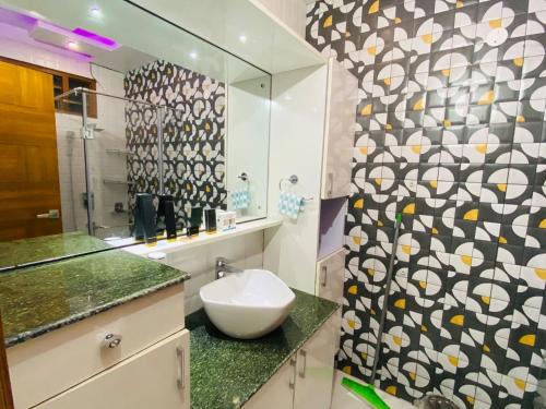 Phase 5 Villa | Luxury Stay Royal Villa Aerocity mohali