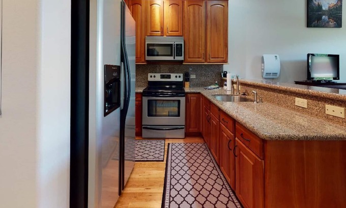 Angel Fire Condo | Luxury Studio | Close to Lifts | WiFi | The Grande 106