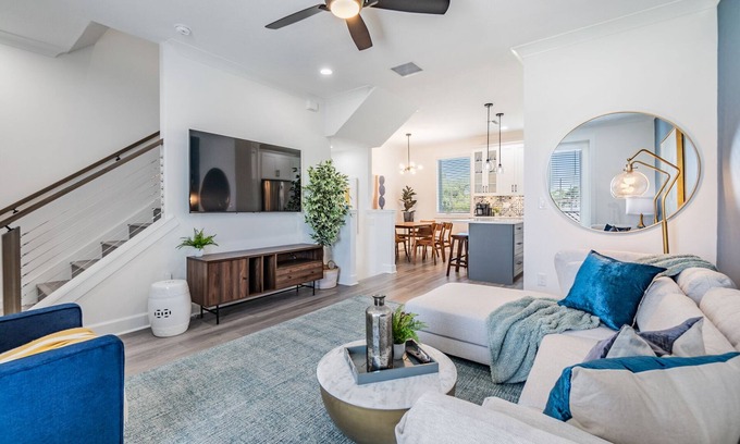 Tampa Heights House | Luxury Stylish 3BR Oasis - Downtown Tampa Retreat