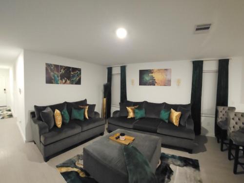 New Caney Villa | Luxury Timeless After Big Rivers