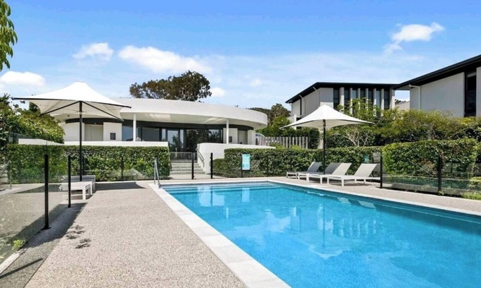 Peregian Beach Apartment | Luxury Town House Peregian Springs Sunshine Coast