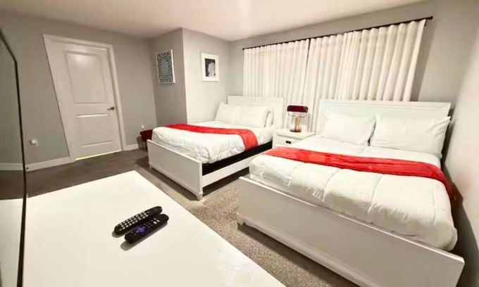 Kissimmee Resort | Luxury Townhouse at Storey Lake Resort - 10 Min to Disney with Pool & Spa