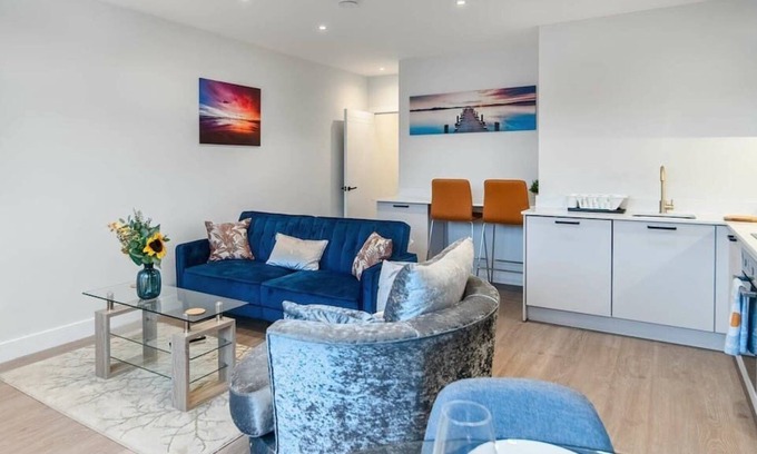 Barling Apartment | Luxury Two Bed Apartment in Southend-on-Sea 8
