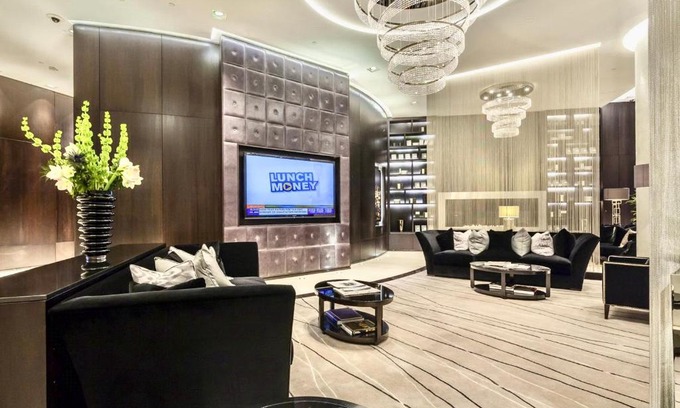 Nine Elms Apartment | LUXURY US EMBASSY riverside + cold AC!