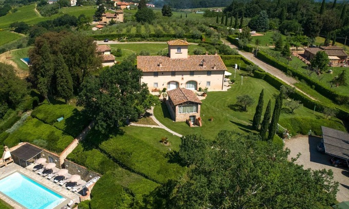 San Pietro in Bossolo Villa | Luxury Villa in Tuscany with Sauna, SPA, Pool - 12 People