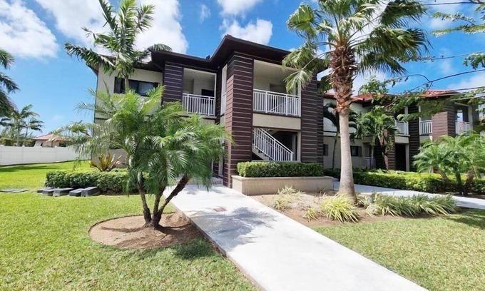 Nassau Condo | Luxury Venetian