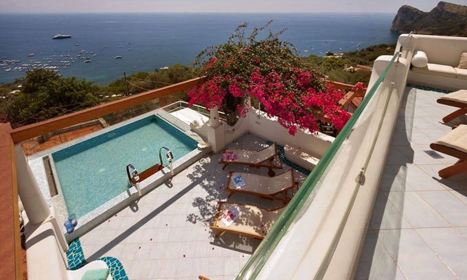 Marina del Cantone Villa | Luxury Villa- garden view-private swimming pool-air conditioning-jacuzzi