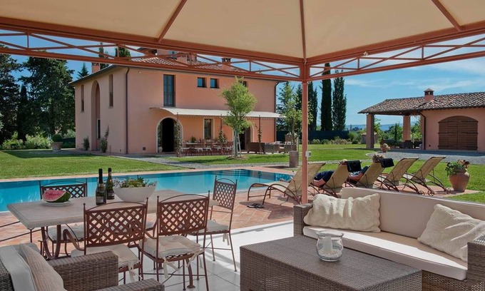 Peccioli House | Luxury Villa in Montelopio,Airco,Pool,children pool,Jacuzzi corner,Wi-Fi,sleep11
