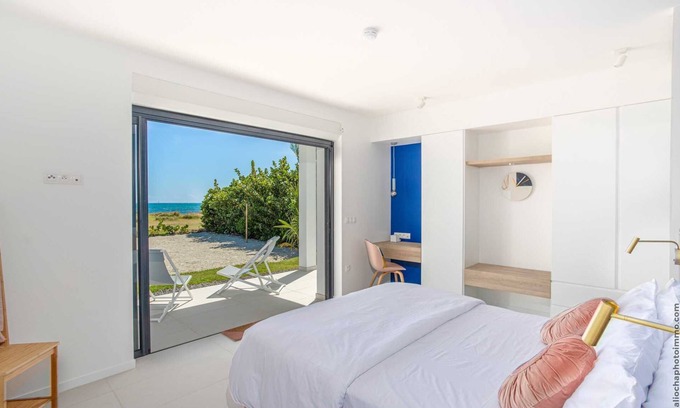 Tartane Villa | Luxury villa pool sea view 9 persons