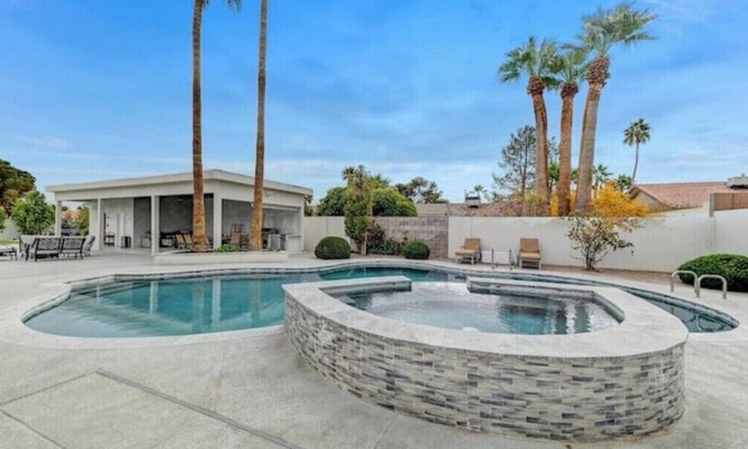 Spring Valley House | Luxury Villa Private Pool+Spa+Sauna+Billiard