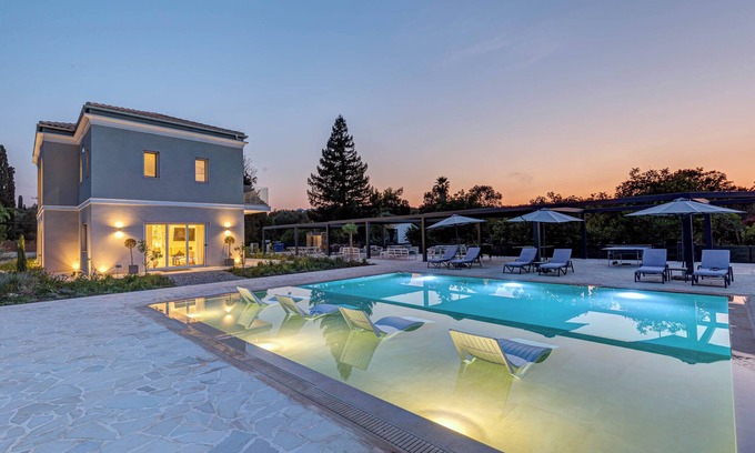 Old Town Villa | Luxury Villa Rika Corfu with 5 Bedrooms & Pool