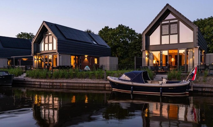 Balk House | Luxury villa with private terrace on the water