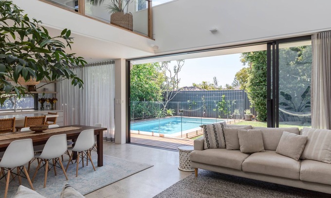 Coogee House | Luxury Villas Clovelly Pool Escape (Walk to the beach)