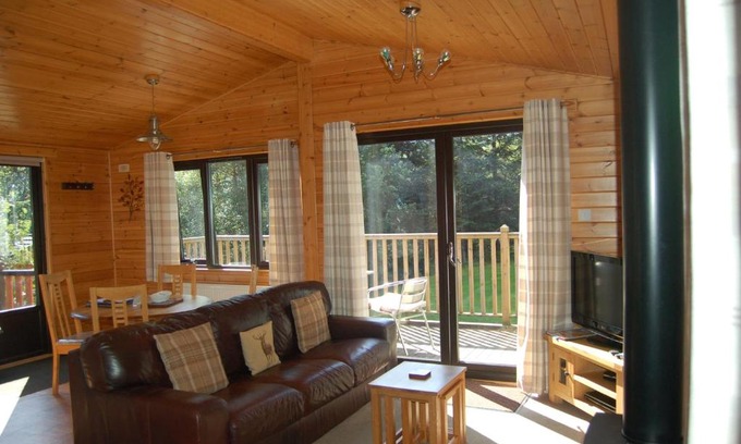Killin Cabin | Luxury woodland Alder Lodge