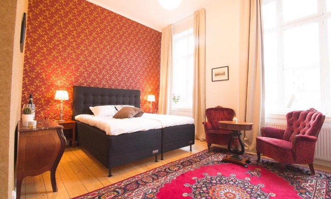 Lysekil House | Lysekil city rooms & suites