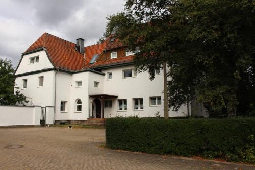 Crawinkel Apartment | Möblierte Zimmer mit Gemeinschaftsküchen und Wohnungen in Thüringen Wald