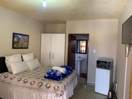 Greater Johannesburg Metropolitan Area Hotel | M & J Hotel