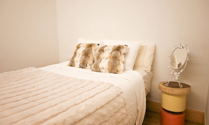 Almagro Apartment | M (ZUR31) Charming One Bedroom Apartment in Chamberí