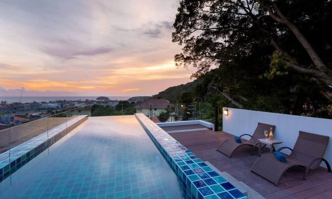 Kata Resort | M2 Deluxe mountain view