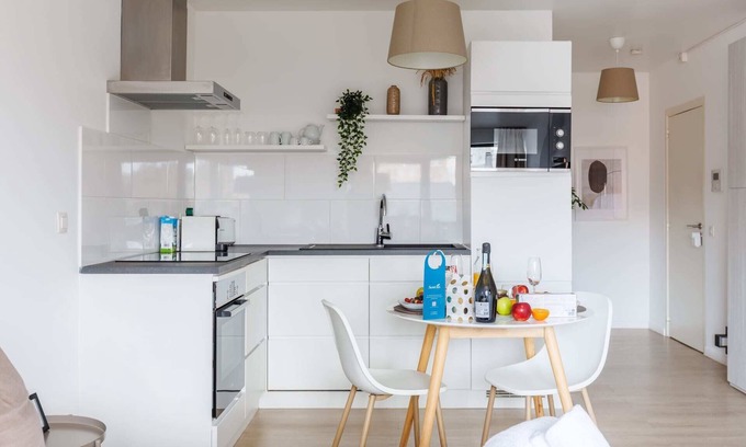 Wijk van de Squares Apartment | MA - Parlement VII - Studio Apartment, Sleeps 2